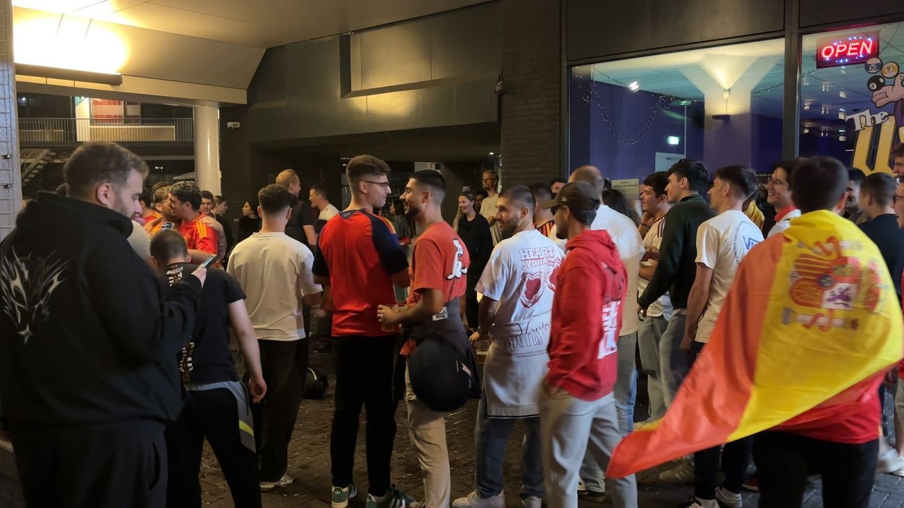 Nieuws - Lelystadse Spanjaarden vieren feest na winnen WK-titel door thuisland
