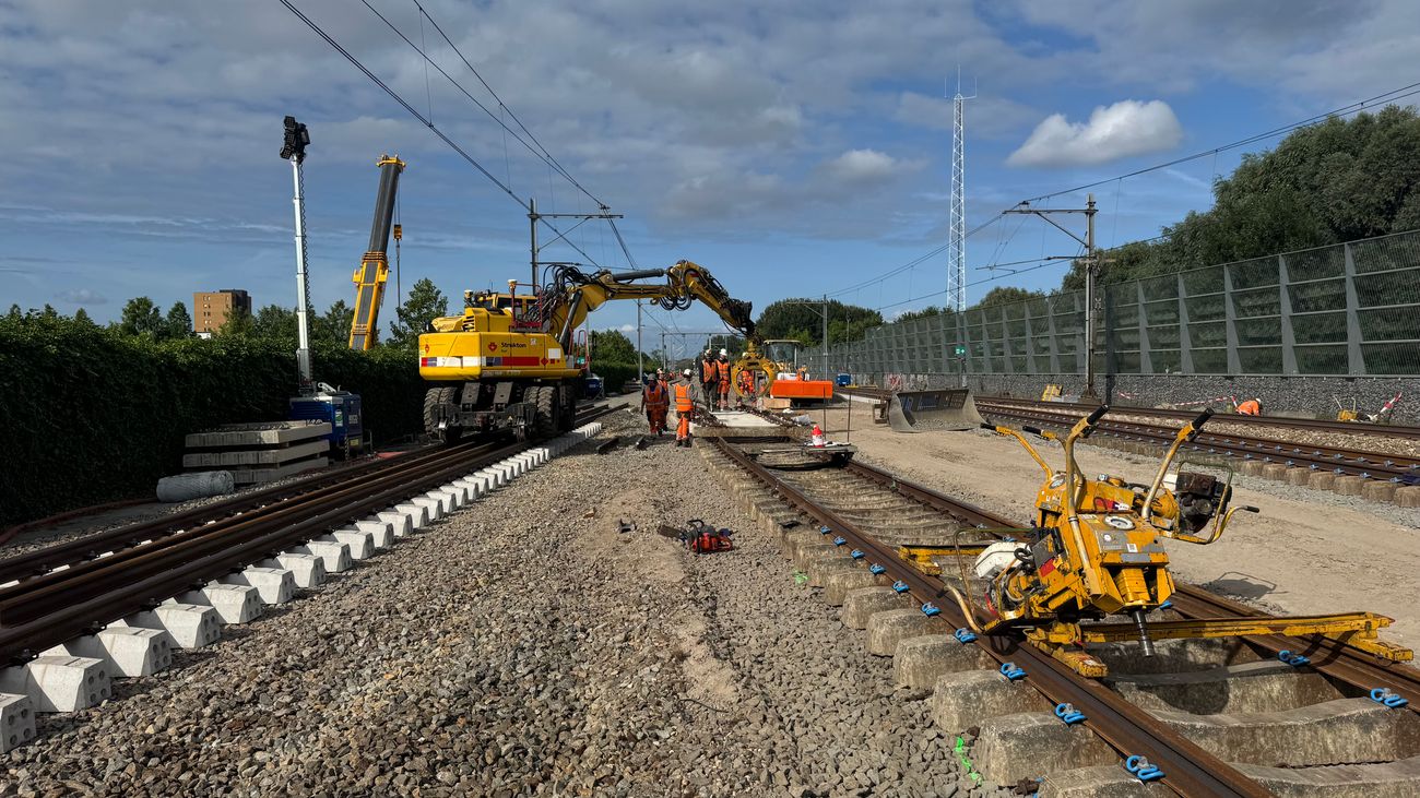 Nieuws - Nieuwsoverzicht 20/07 | Werkzaamheden: geen treinen • Oud-burgemeester Urk overleden