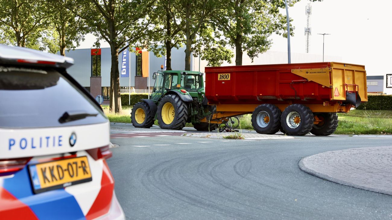 Nieuws - Fietsend kind zwaargewond na aanrijding met tractor in Emmeloord