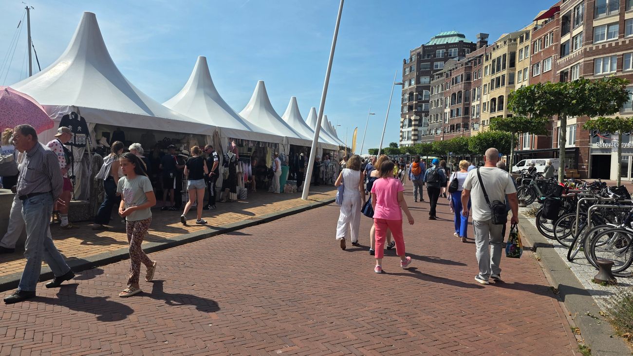 Nieuws - Hippiemarkt maakt dit weekend plaats voor chiquer Batavia Boulevard Festival