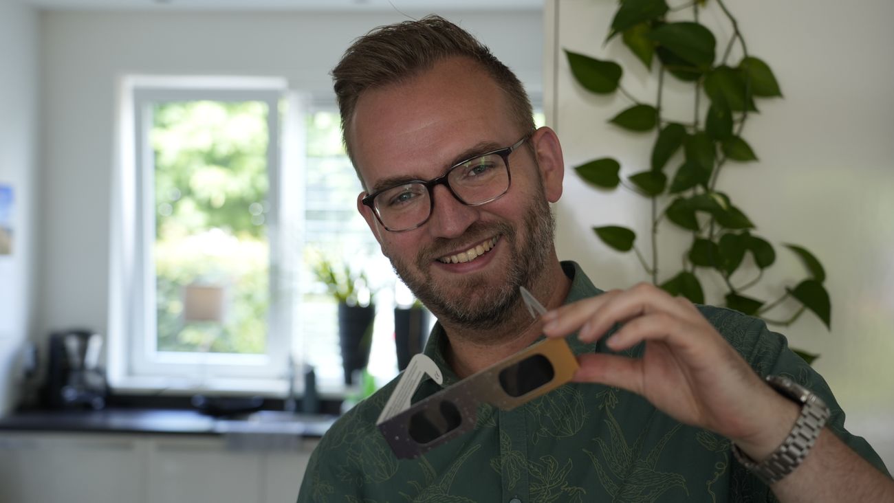 'Nu of nooit': eclipsfan Robert telt af naar bijzondere zonsverduistering
