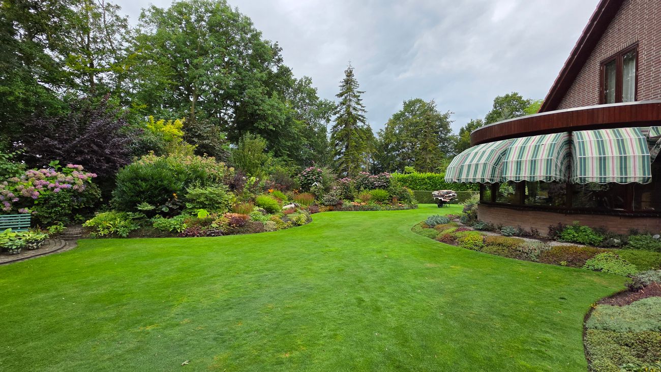 Nieuws - Het blijft nog warm en droog, hoe hou je de tuin mooi?