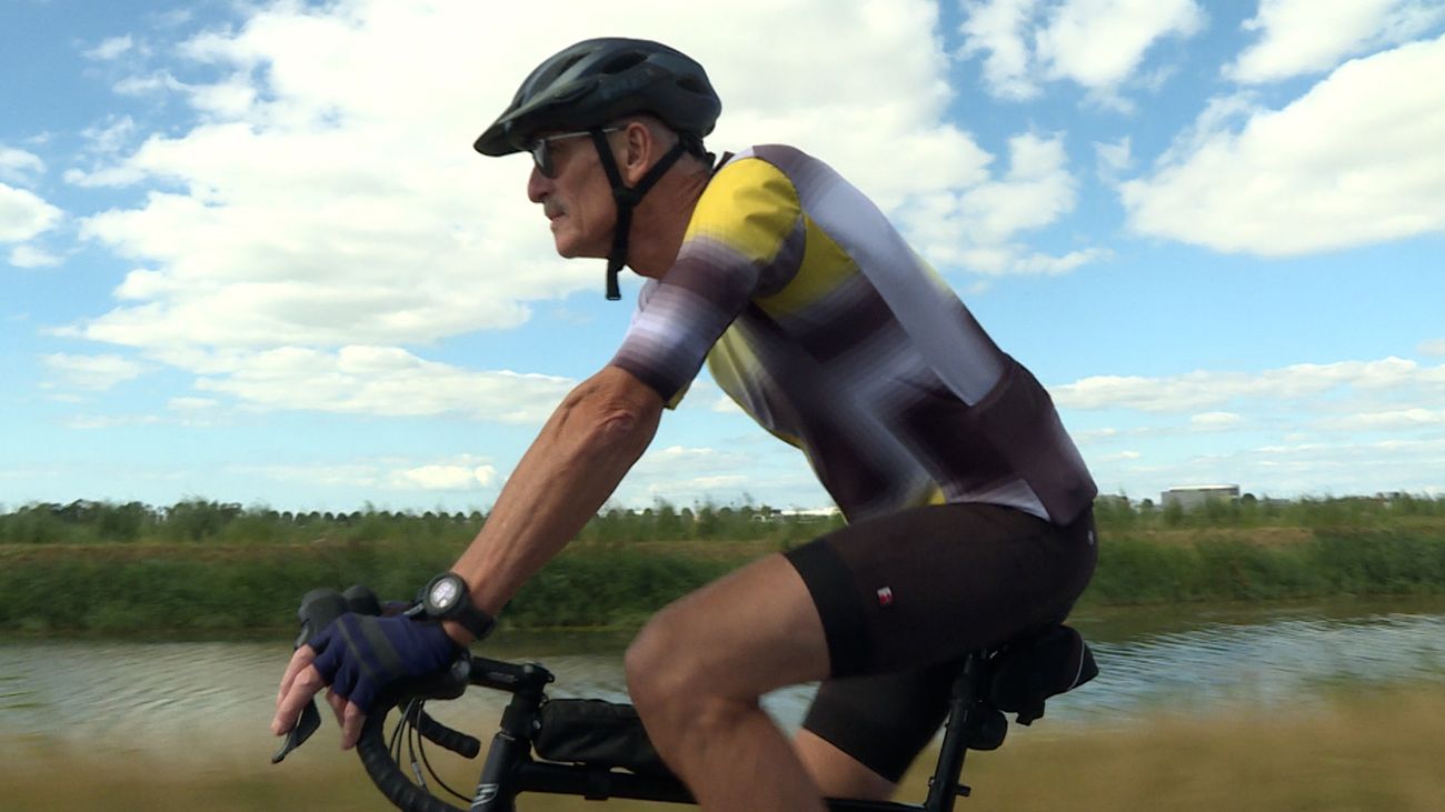 Jan Rein Bos wil nog niet denken aan een driewieler: 'Wil op twee wielen blijven rijden'