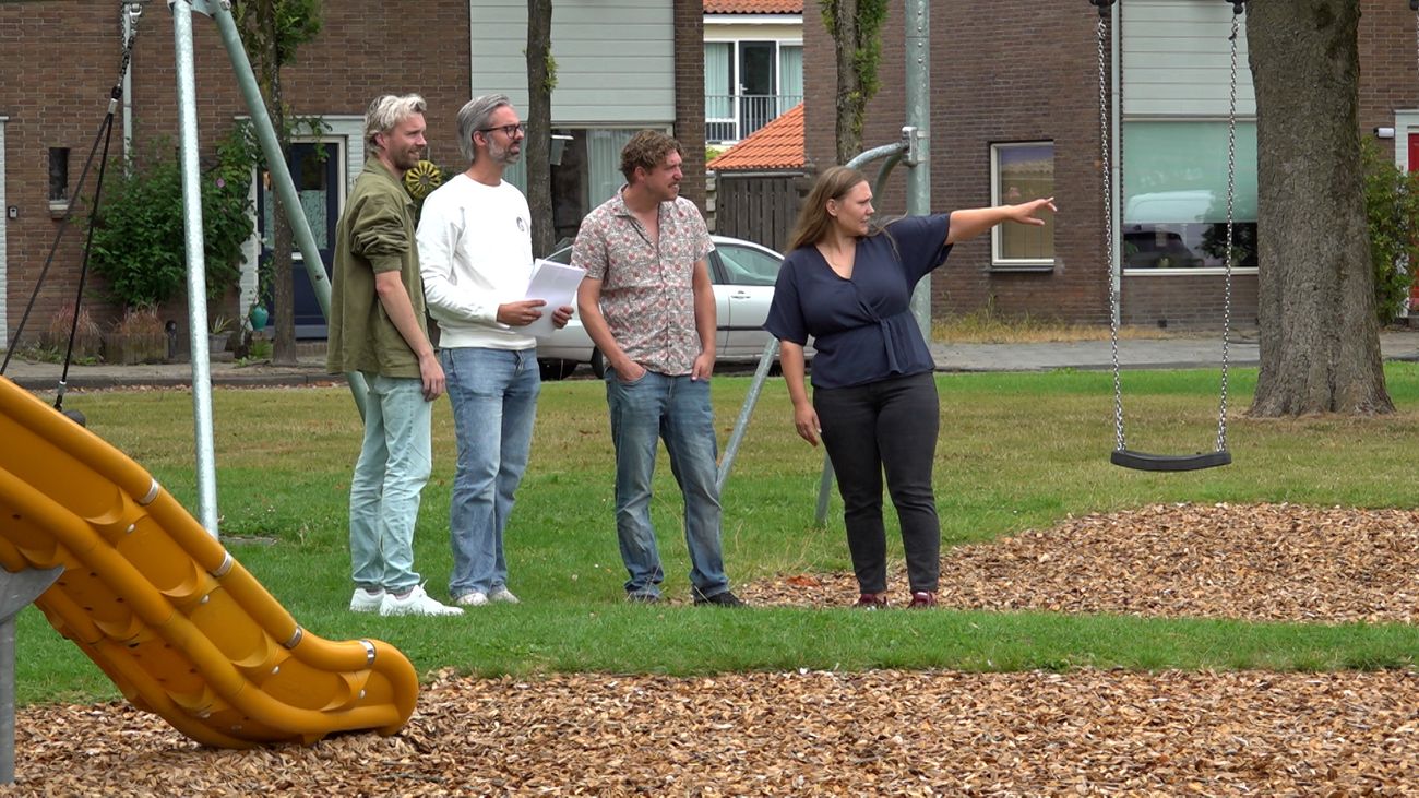 Bewoners Emmeloordse Botenbuurt willen groot veld samen aanpakken