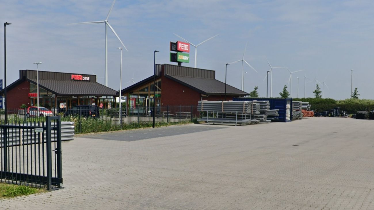 Broodjesliefhebbers in Dronten staan voor dichte deur van Amerikaanse fastfoodketen
