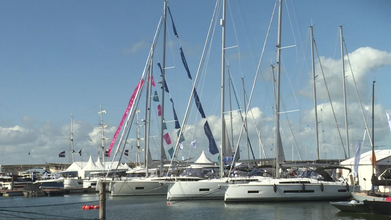 425 boten, 3.000 meter aan steigers: Bataviahaven klaar voor Hiswa te Water