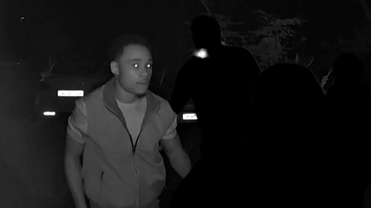 Twee vrouwen uit het niets aangevallen in Almere Buiten, politie deelt beelden