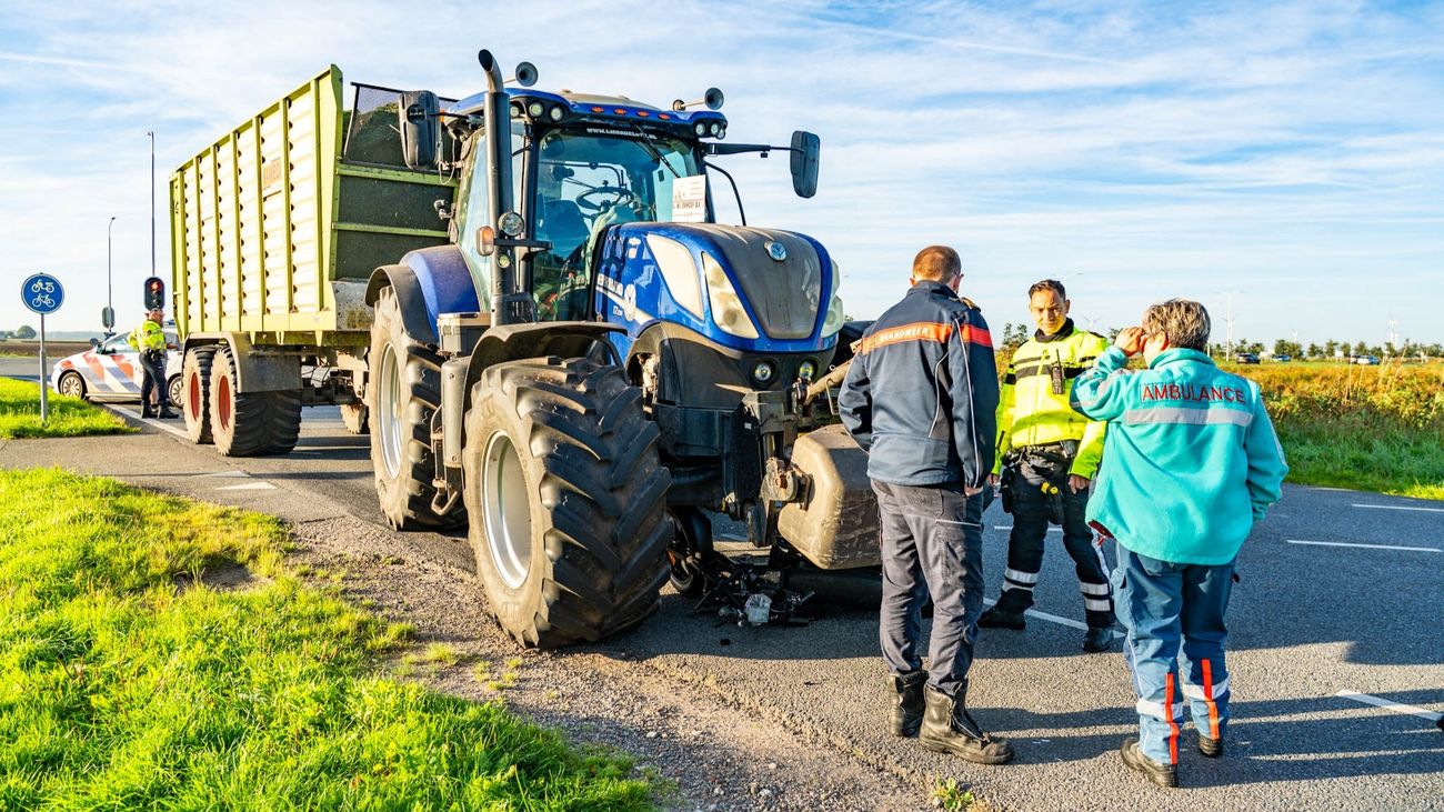 Jongen op fatbike gewond bij botsing met trekker in Zeewolde