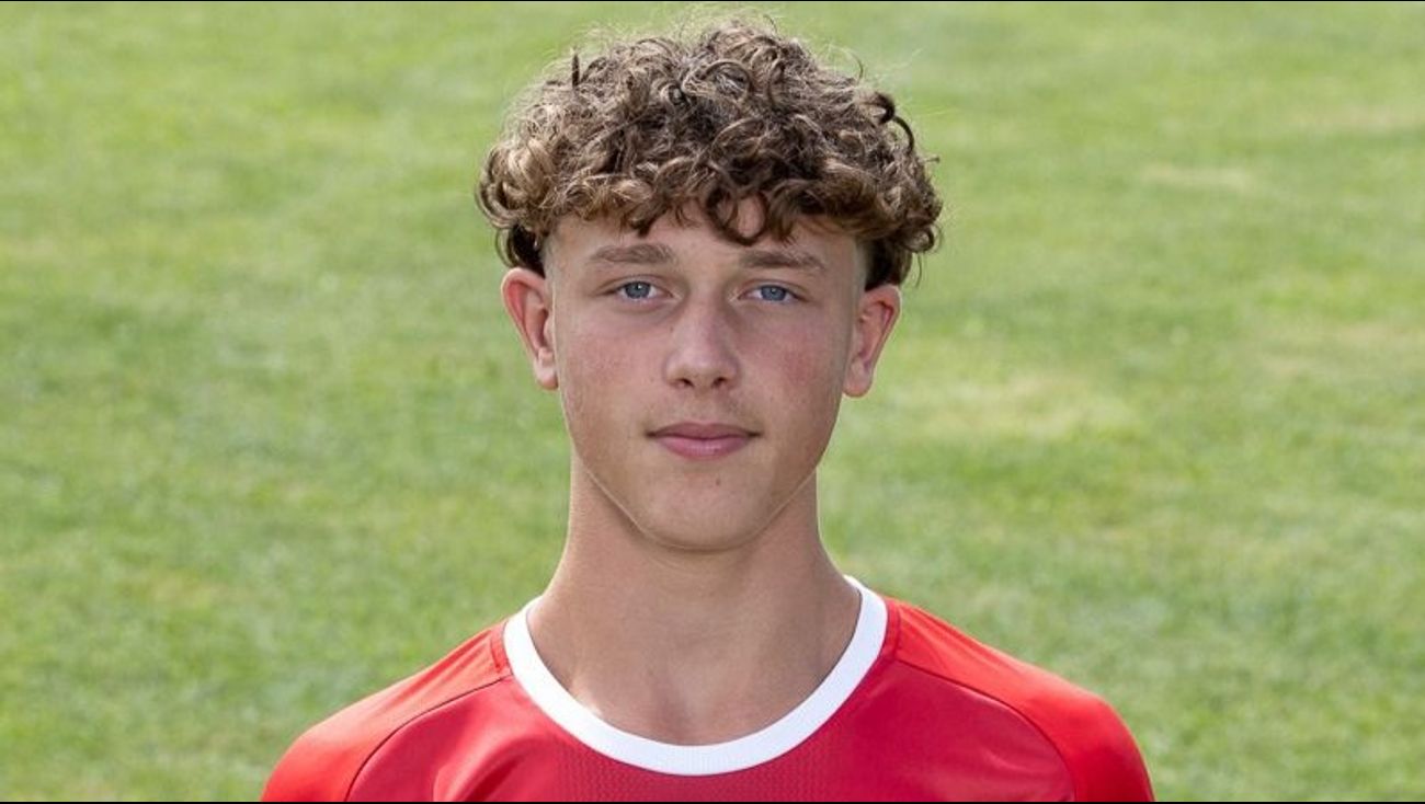 Sport - Talentvolle 15-jarige spits Almere City vertrekt naar PSV