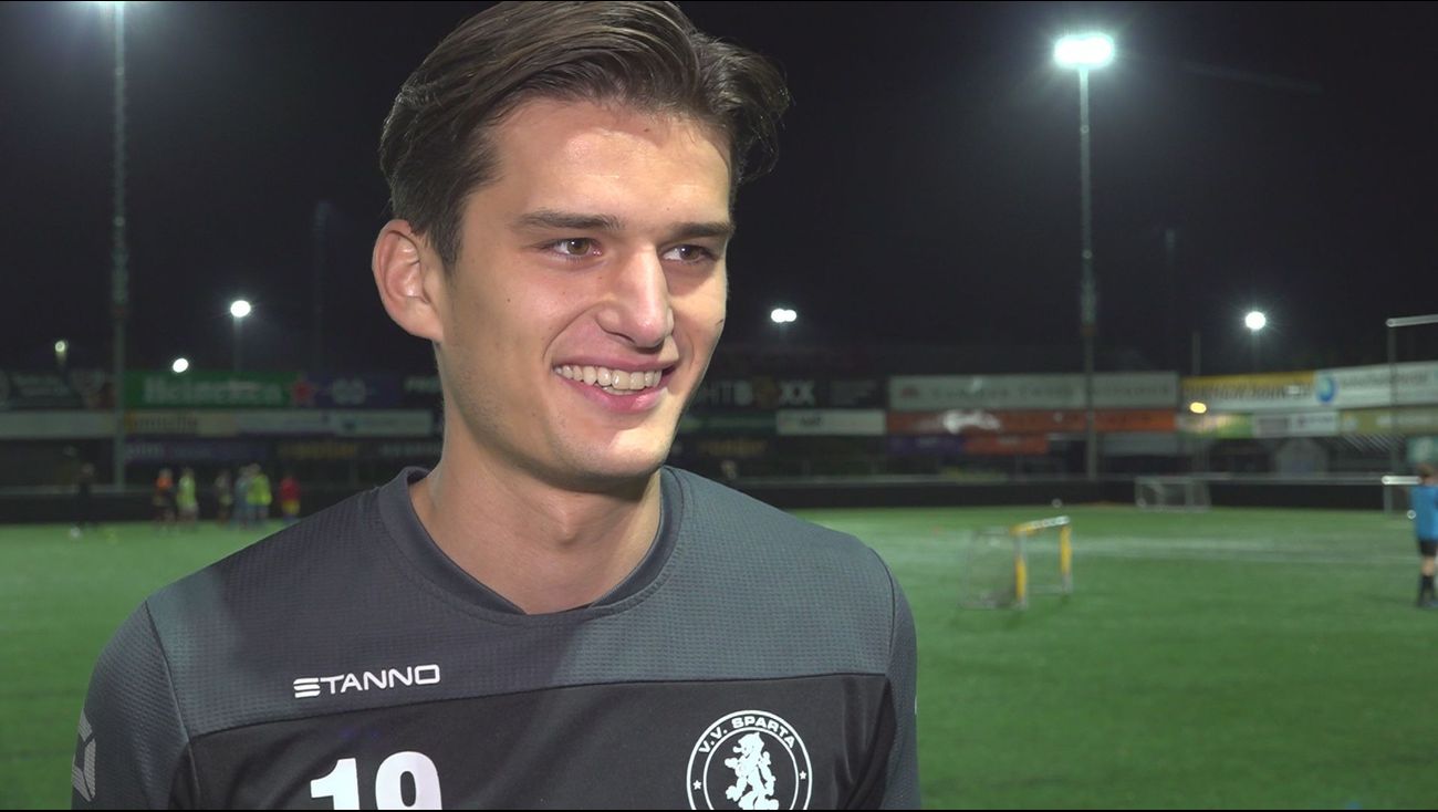 Sport - Spits Sparta Nijkerk voelt bekerstunt tegen Almere City aankomen: 'We ruiken bloed'
