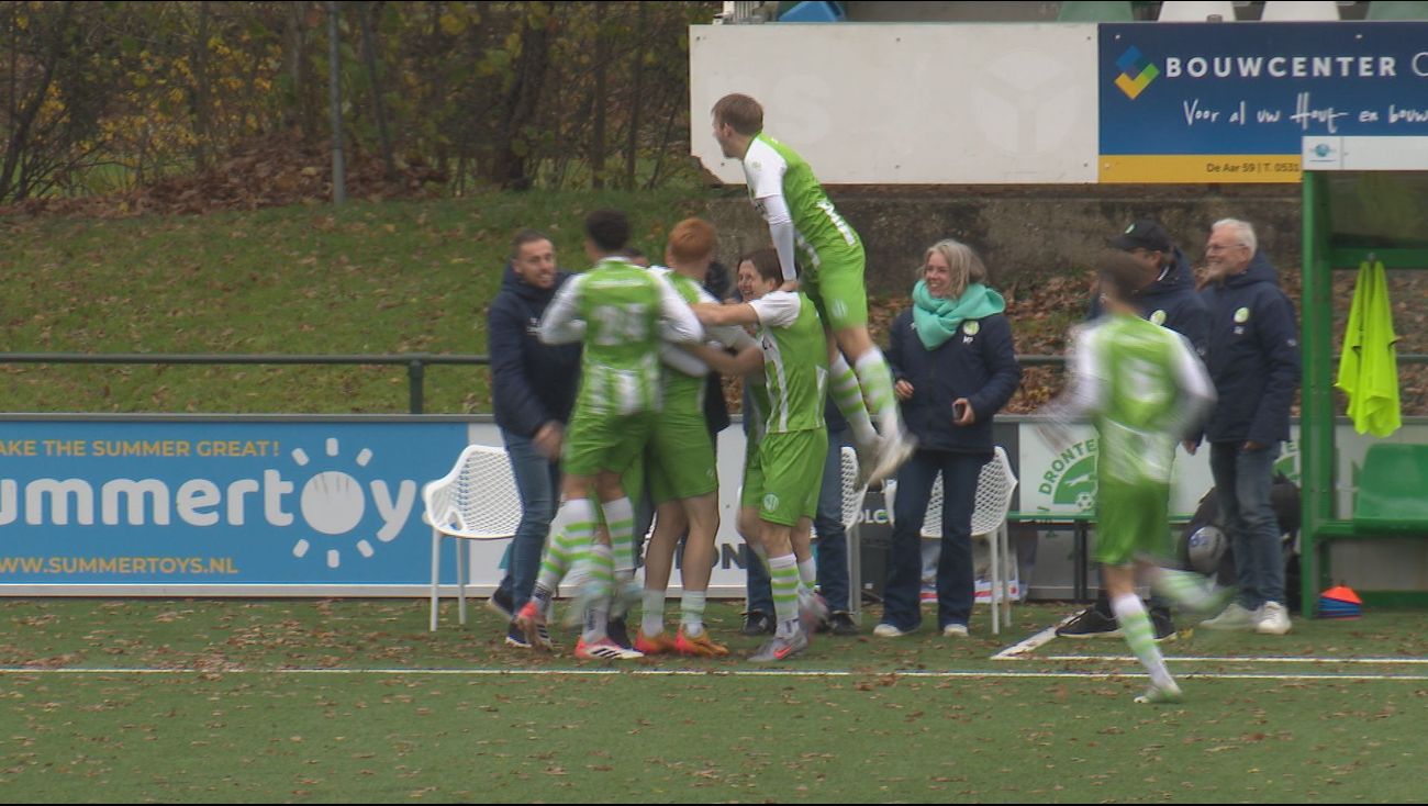 Sport - ASV Dronten speelt VV Winsum van de mat: 'Op goede weg'