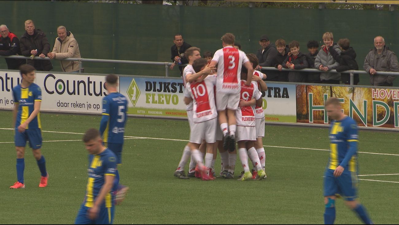 Flevo Boys boekt zwaarbevochten overwinning en stijgt naar 2e plaats ‘Lekker dat je hem uiteindelijk