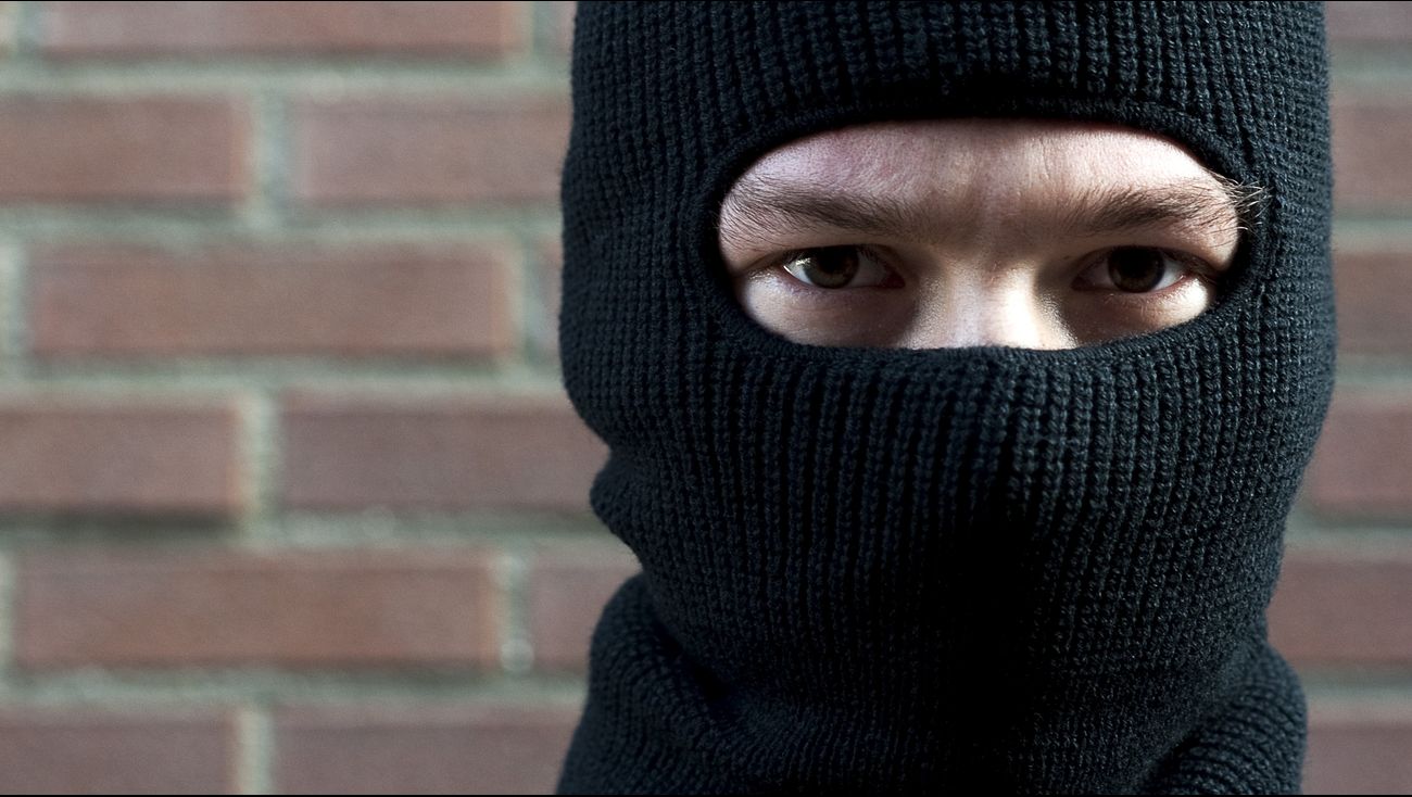 Nieuws - Nieuwsoverzicht 07/04 | Urk wil bivakmutsverbod • 'Angstcultuur bij zorginstelling'