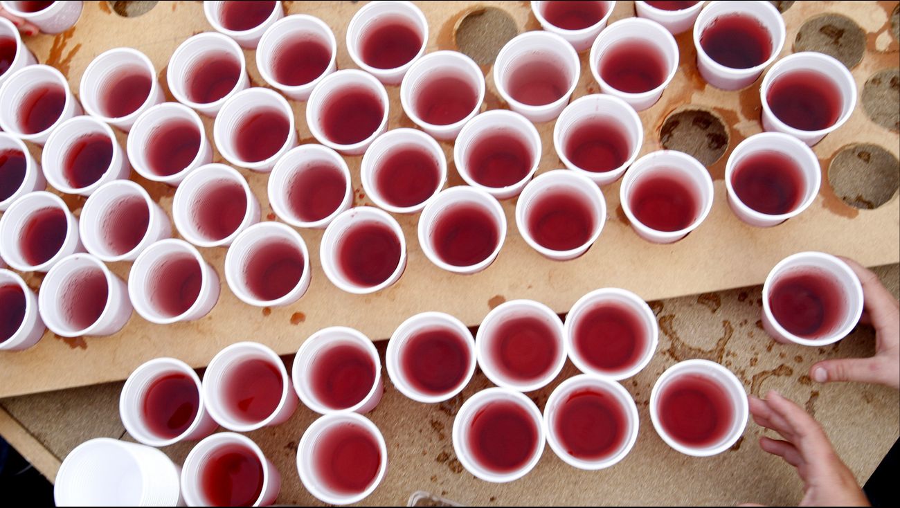 Nieuws - Aanhouding Almeerders leidt tot vondst 25.000 liter aan drugsdrank lean