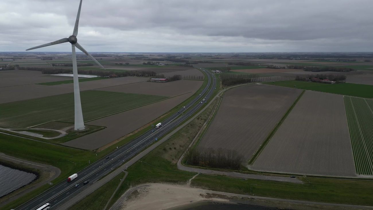 Verouderd asfalt A6 tussen Ketelbrug en Urk wordt eerder aangepakt dan gepland