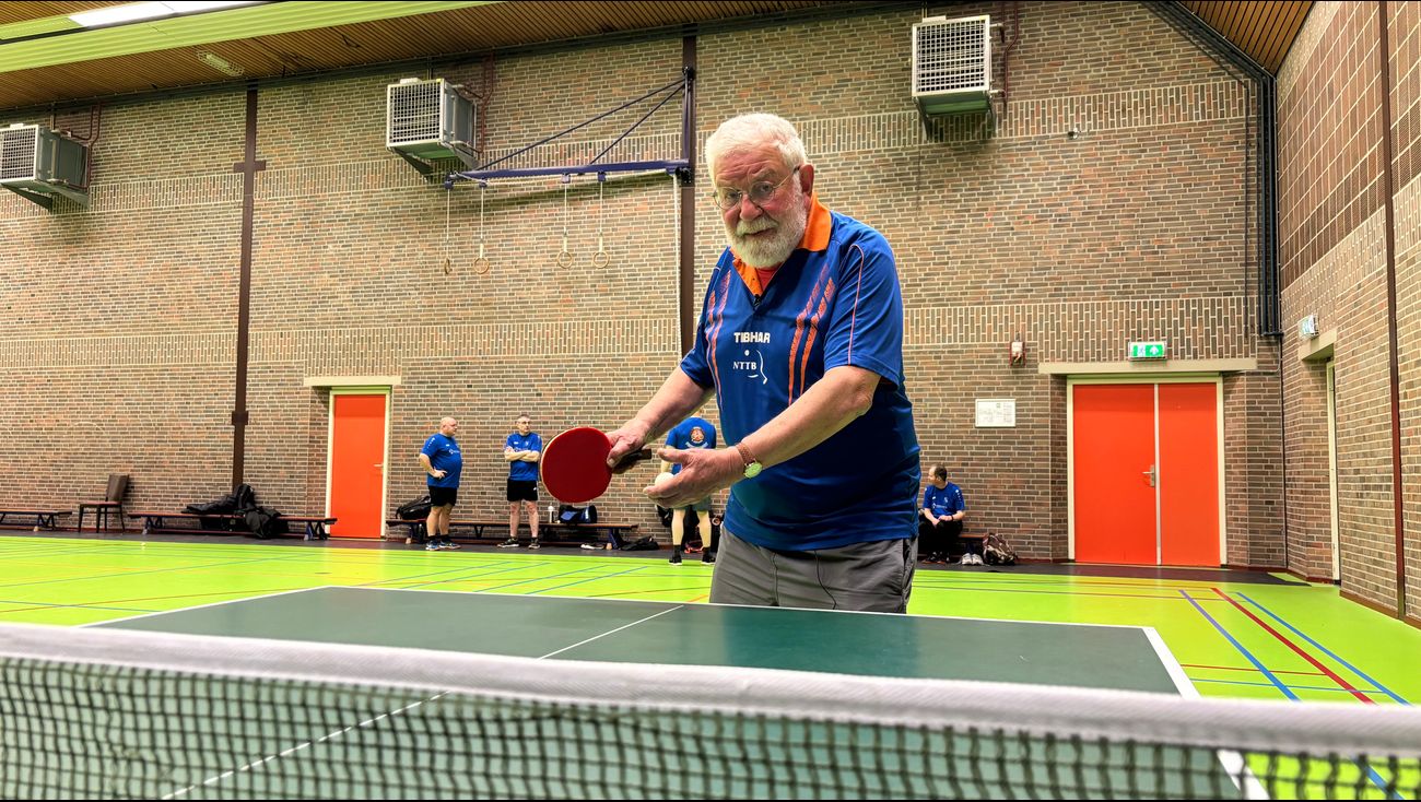 Tafeltennisveteraan Korstanje (80) al 65 jaar besmet met tafeltennisvirus: 'Ik geniet ervan en hoop 