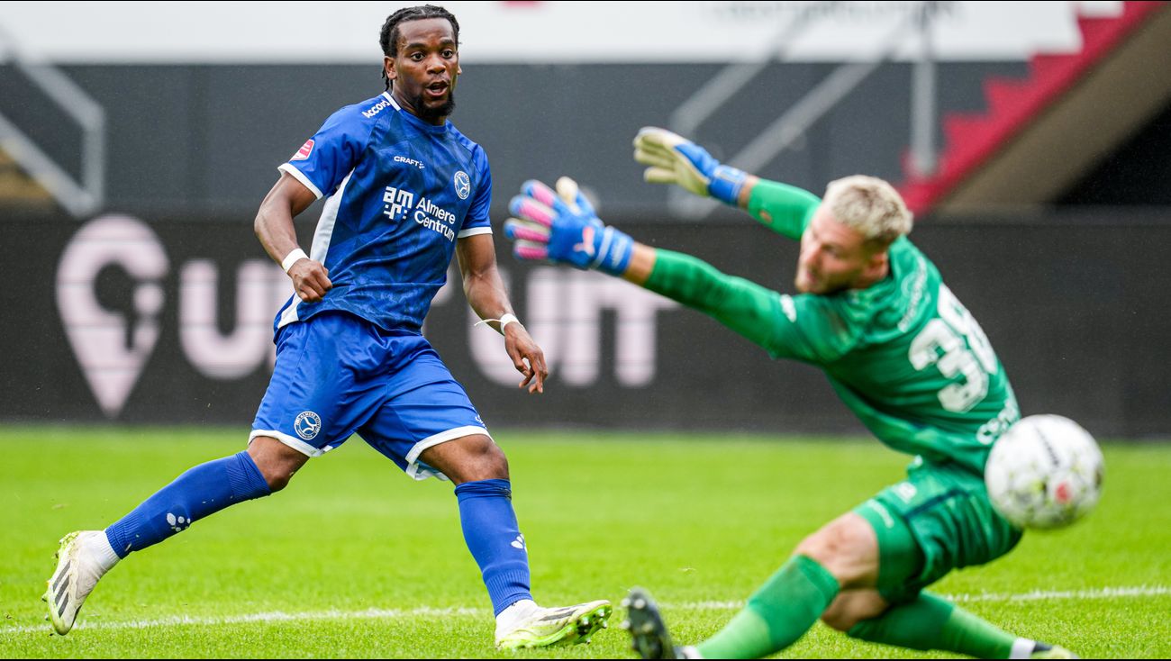 Sport - Almere City verhuurt Franse linksbuiten Kadile aan Servette