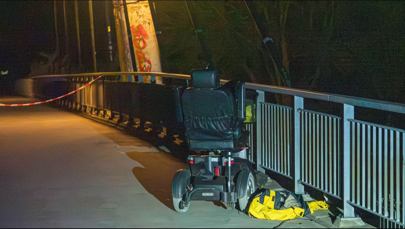 Nieuws - Grote zoekactie na vondst scootmobiel bij Lage Vaart Almere Buiten