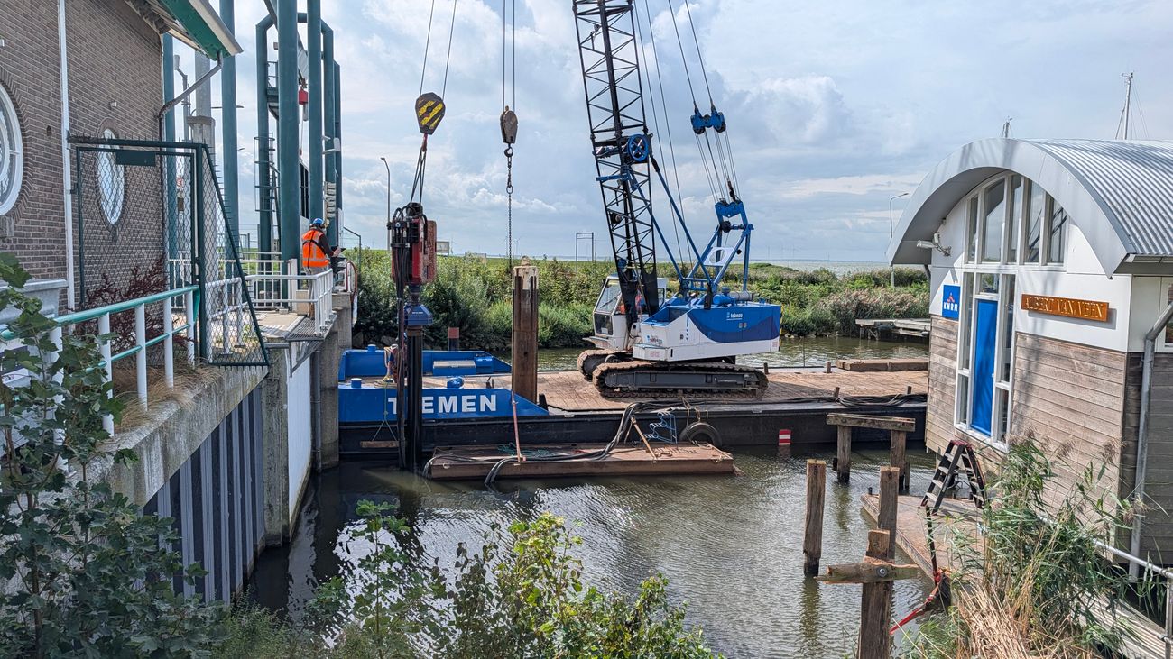 Waarom de komende weken een snerpend geluid op Urk te horen is