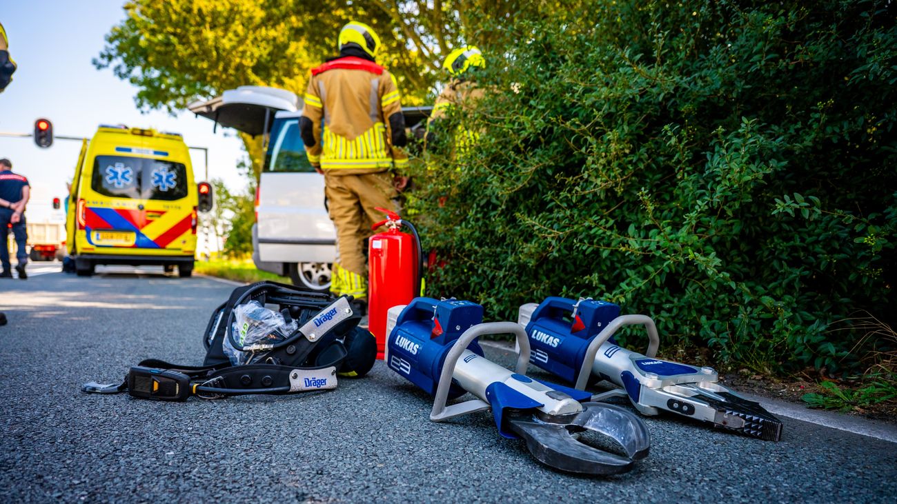 Inbreker op heterdaad betrapt bij brandweerkazerne Almere Buiten, probeerde redgereedschap te stelen