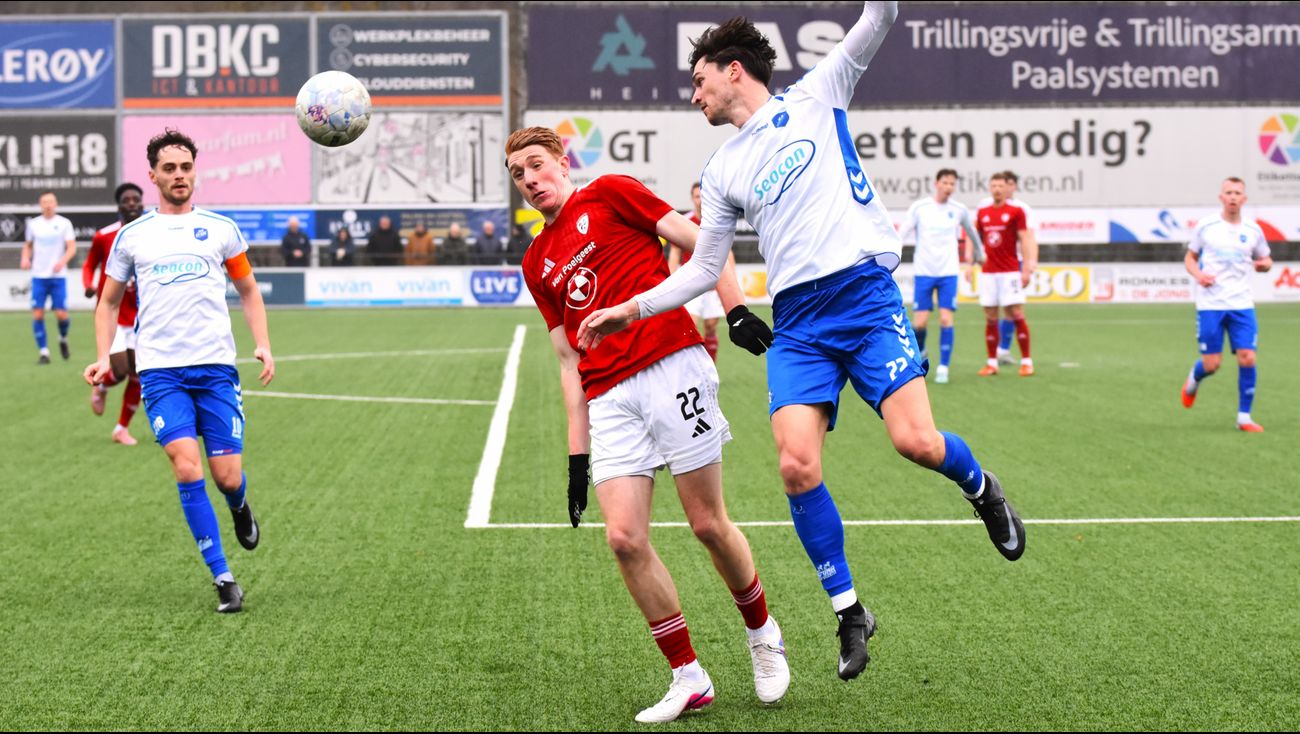 Sport - SV Urk pakt punt in duel tegen Sportlust, 'Er had meer ingezeten'