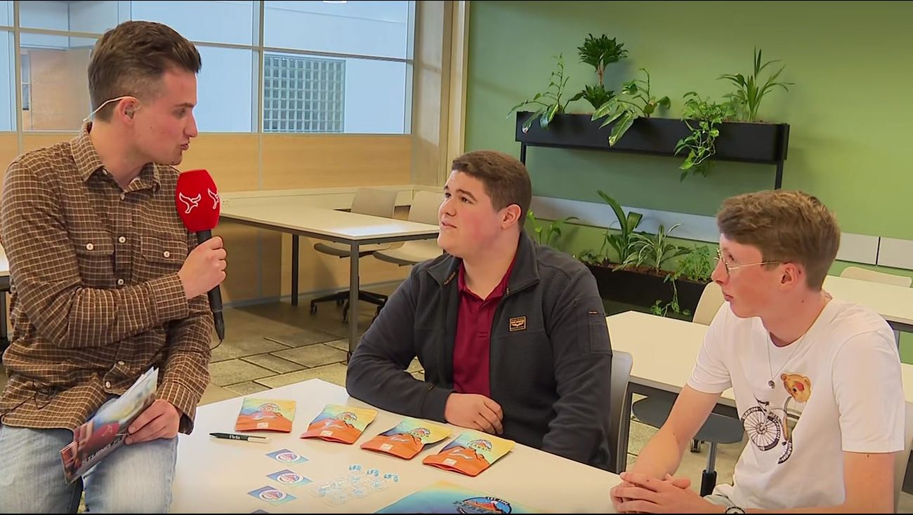 Gemist - Bij Firda in Emmeloord ondernemen studenten vanuit de schoolbanken