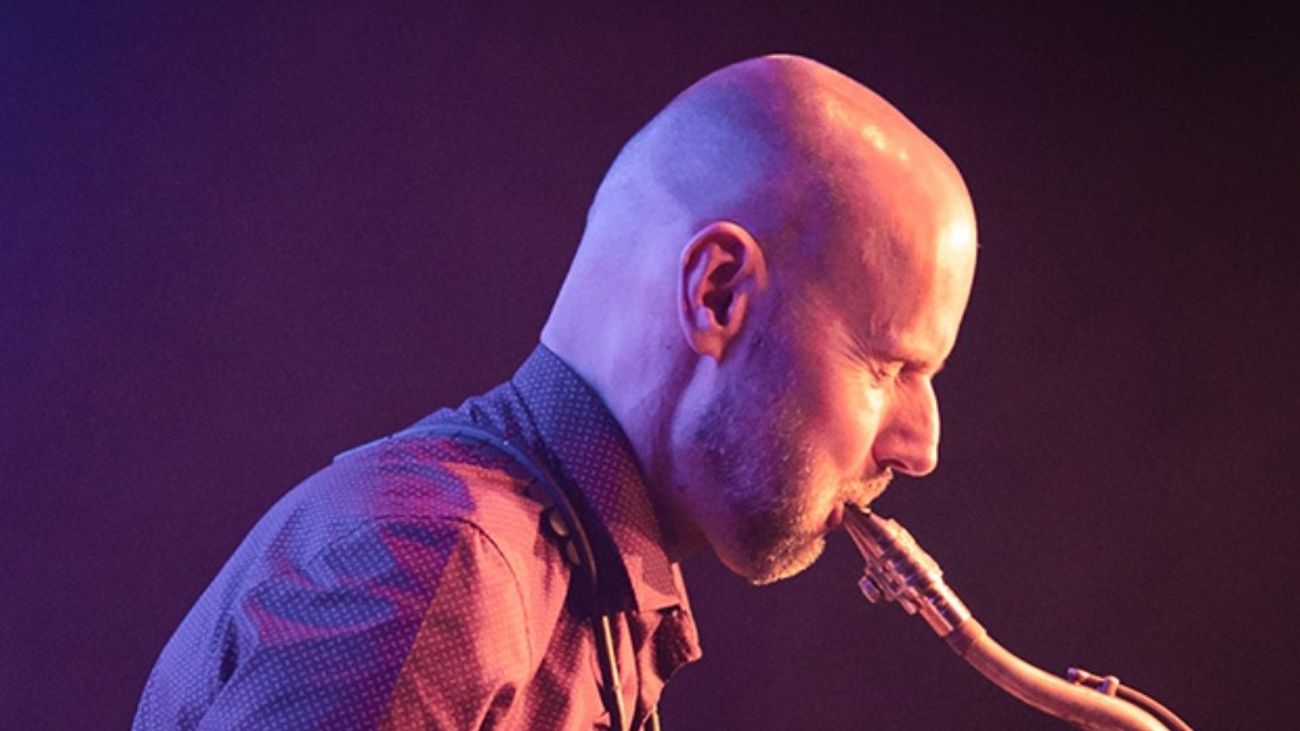 Gemist - Willem Hellebrekers organiseert jazzoptredens in Lelystad