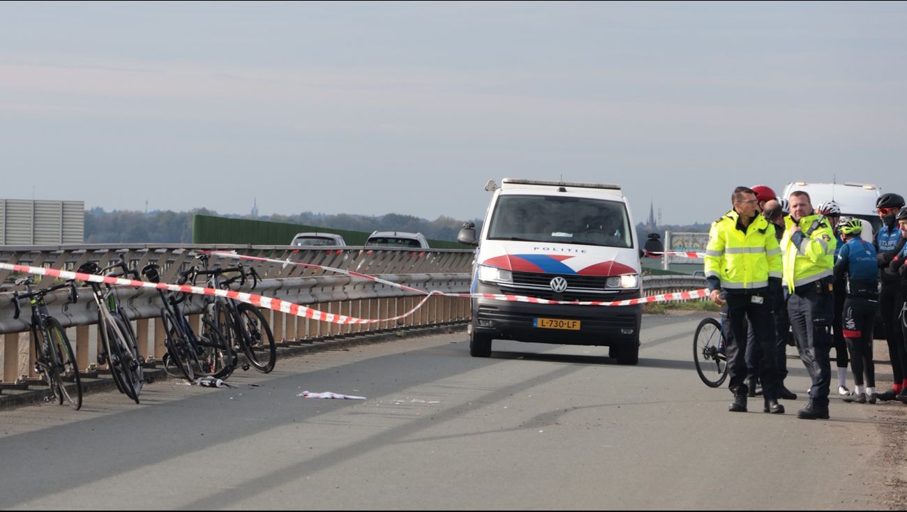 Nieuws - Brommobiel en wielrenner botsen op elkaar op Stichtse Brug