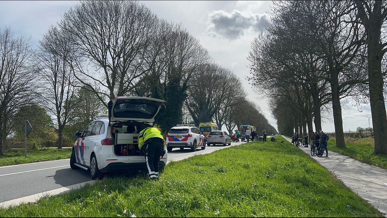 Nieuws - Motorrijder schept fietser op Van der Hamlaan Dronten