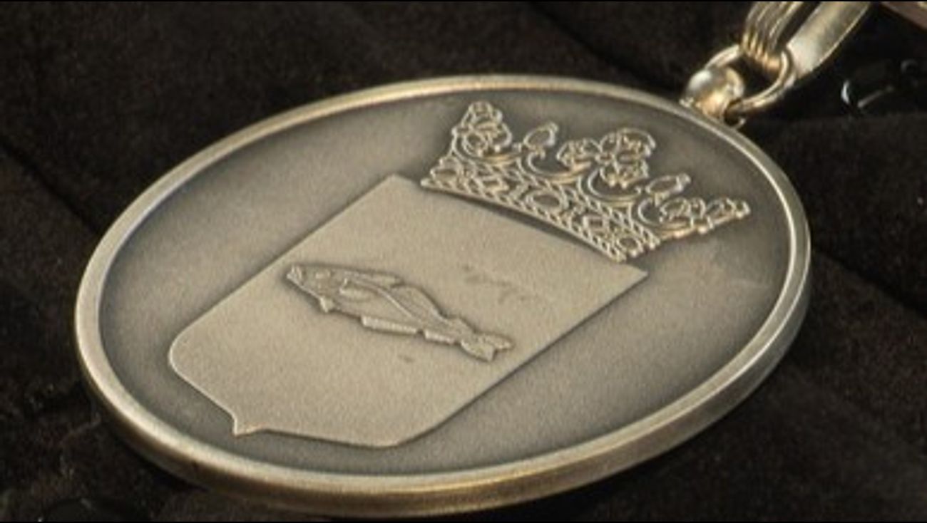 Nieuws - Gemeentewapen vernieuwd: kroon op de Urker identiteit