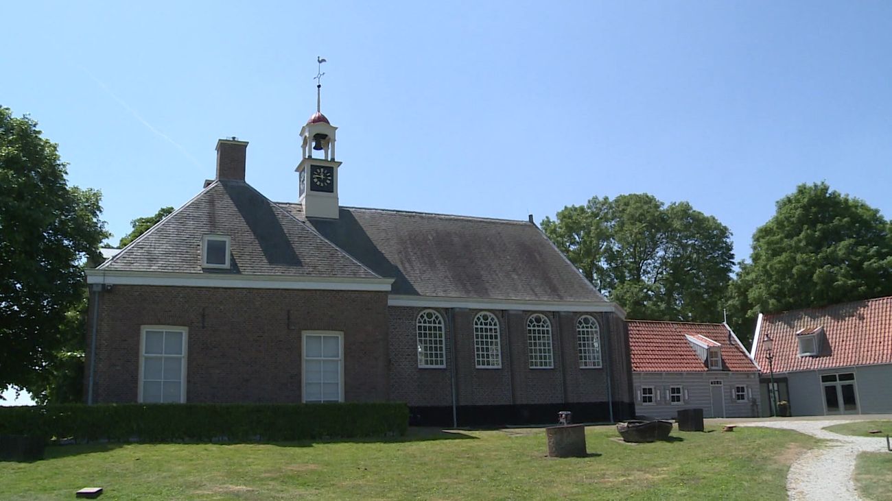 Gemist - Honderd Flevolandse leerlingen exposeren op Schokland