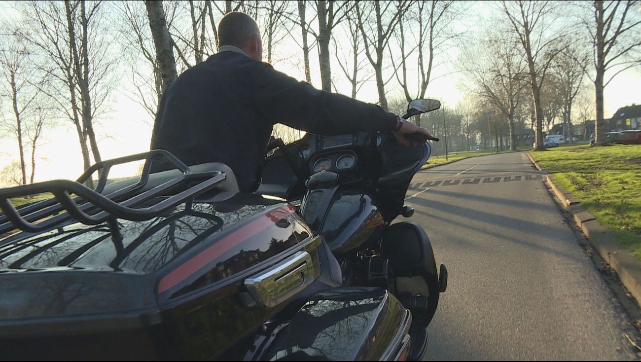 Nieuws - Nieuwsoverzicht 27/03 | Verbod motorrijders 'onrechtmatig' • Wethouder stapt definitief op