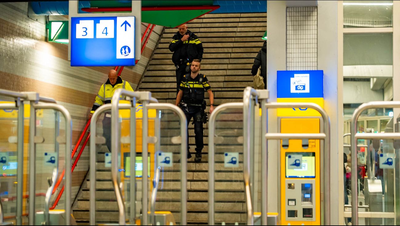 Nieuws - Gewonde na mogelijke steekpartij bij station, verdachte aangehouden