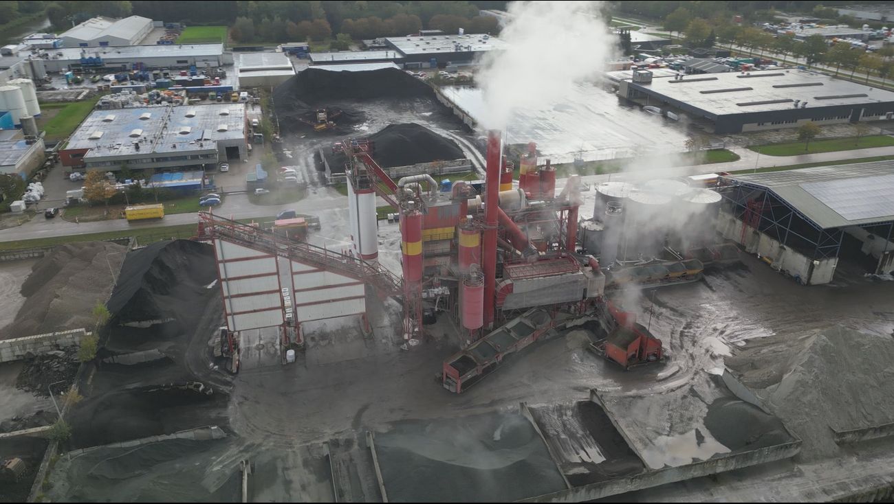 Nieuws - Meer stank, meer frustratie; klachten over asfaltcentrale nemen toe