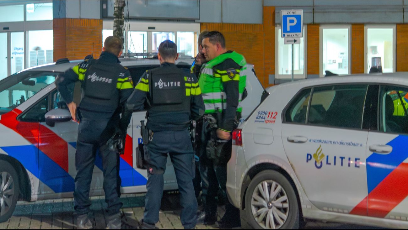 Nieuws - Politie stopt met onderzoek naar neergeschoten man, 'Slachtoffer wil niet meewerken'